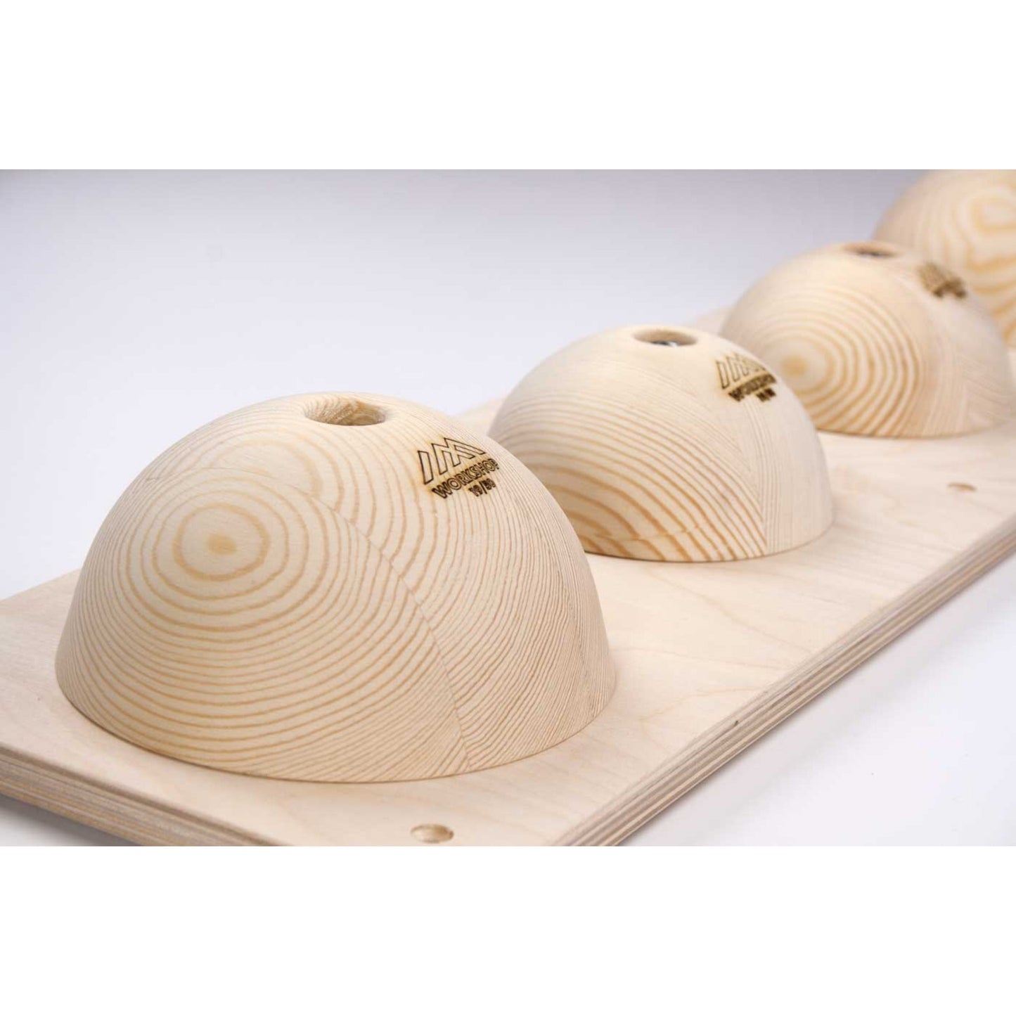 Hemisphere board-Workshop 19/50-Max Climbing