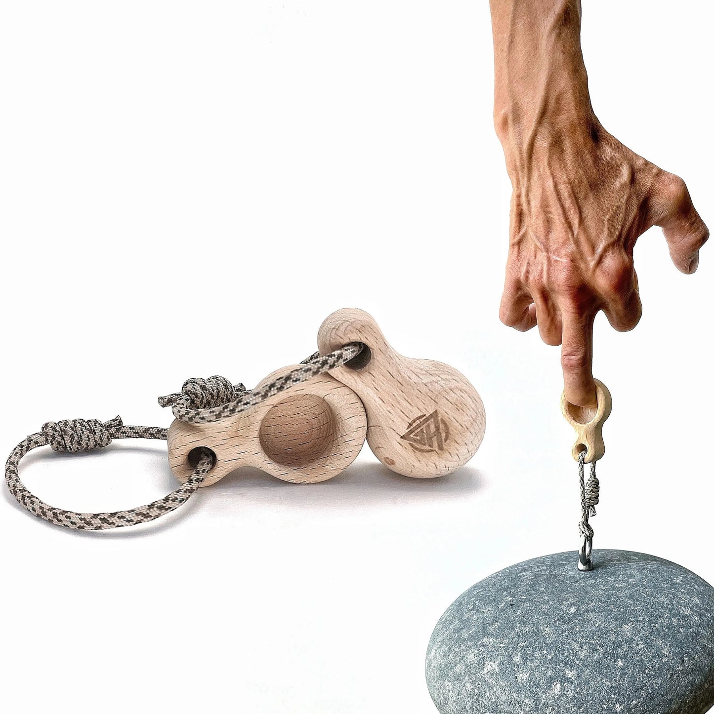 Rustam's Raindrop, Training Grip
