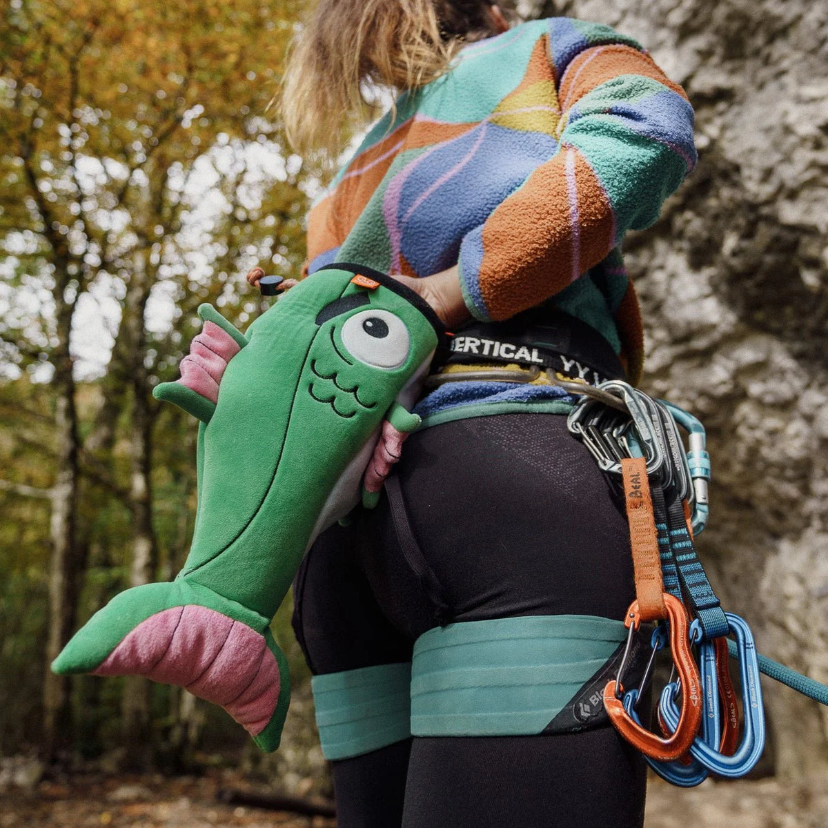 YY Vertical – Chalkbag Fish